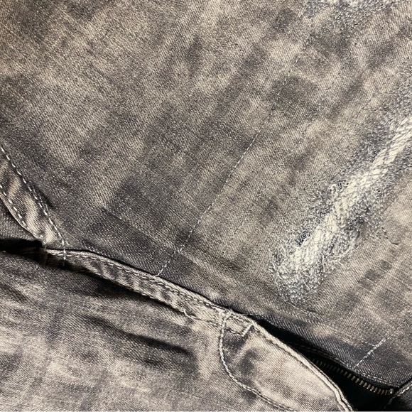 Like new Zara Skinny ripped jeans - Picture 4 of 5